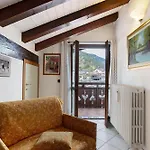 Au Petit Chevrot - Classic