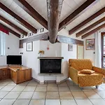 Au Petit Chevrot - Classic Apartment