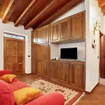 Au Petit Chevrot - Classic * Aosta