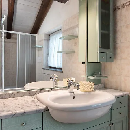 Au Petit Chevrot - Classic